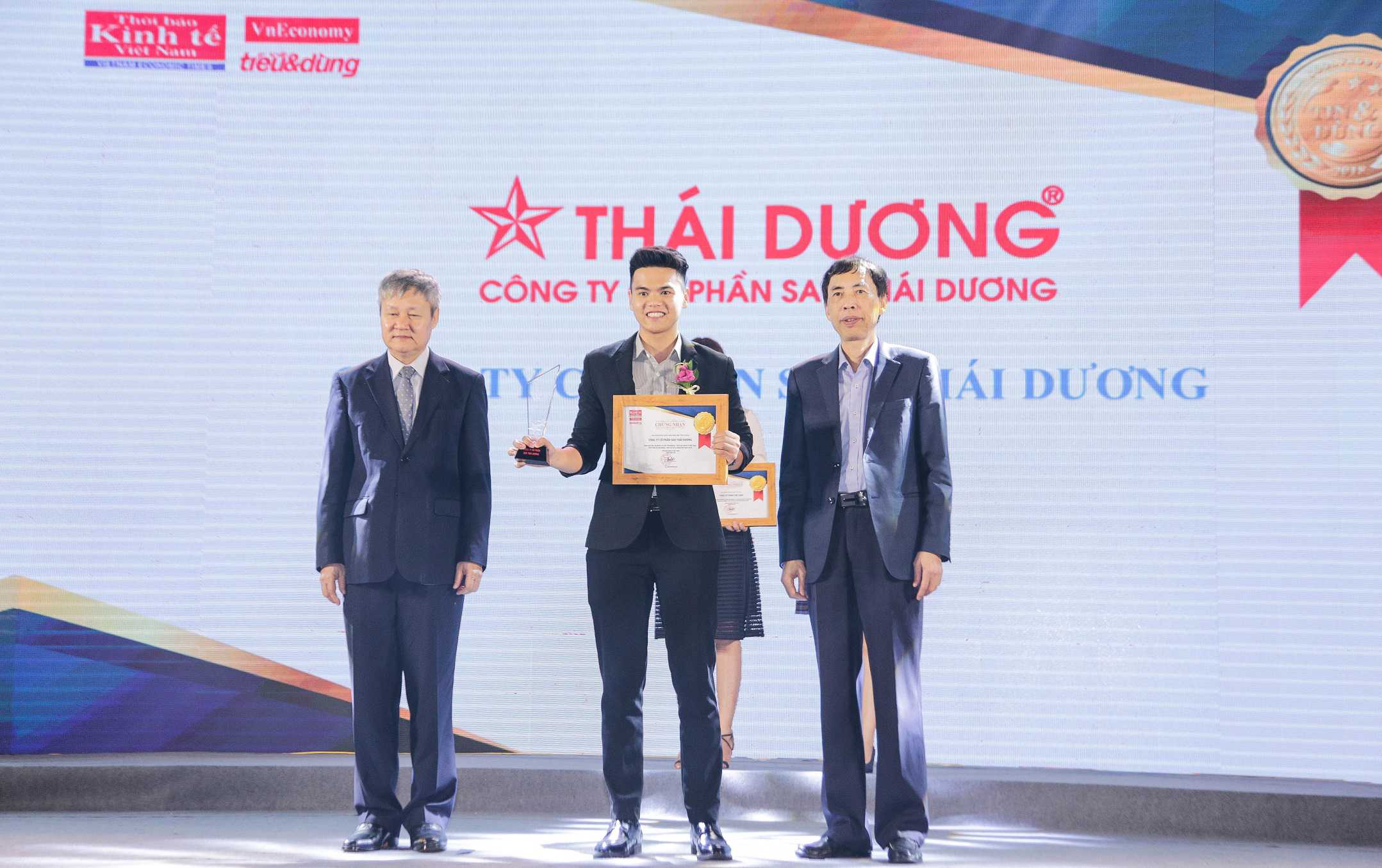 thuoc-rocket-1h-gia-bao-nhieu-va-co-nen-dung-khong-3 Thuoc Rocket 1h