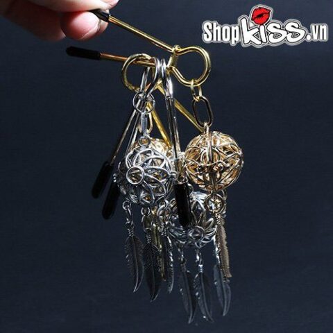Bộ kẹp vú BZ08K như một phụ kiện BDSM tinh tế, tăng thêm gia vị cho các màn dạo đầu táo bạo