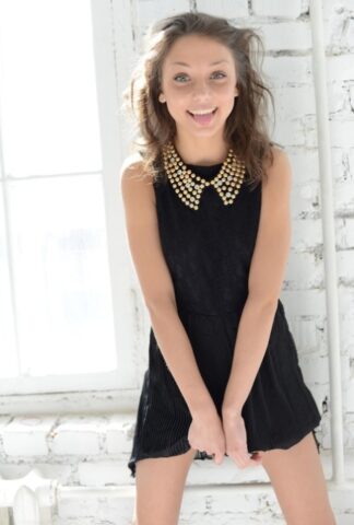 Skinny sweetie Katoa removes her black dress and flaunts her adorable muff