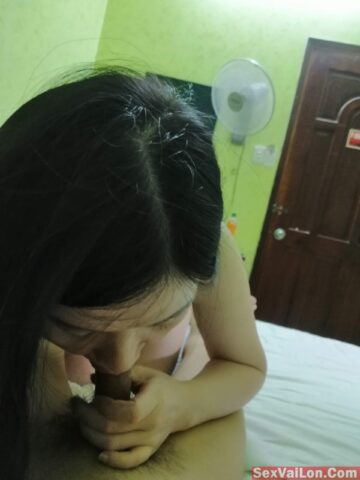 Thiên đường hạnh phúc nằm giữa hai chân em đây