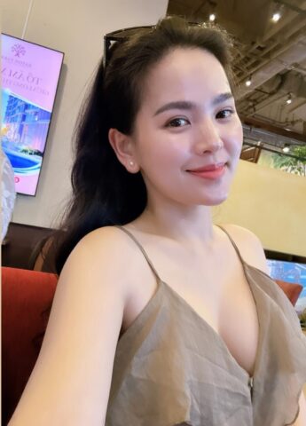 Trọn bộ ảnh sex Phi Huyền Trang HOT một thời