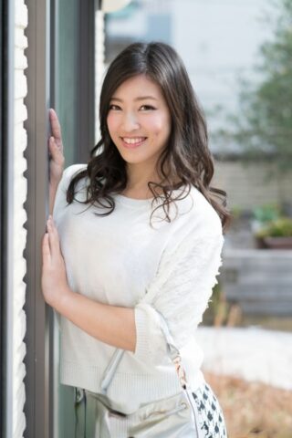17517562_002_b138 Asian girl Chiaki Hidaka gets treated to a small vibrator & a rough dicking
